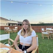 Profesora disponible a dar clases particulares desde primária hasta bachillerato (ciéncias sociales) de cualquier asignatura